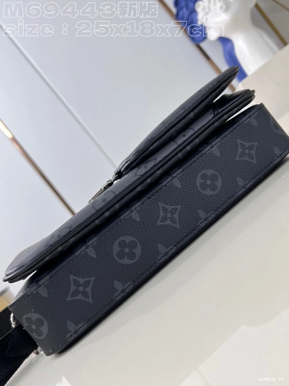 WIS TRIO MESSENGER VUITTON LOUIS 0711